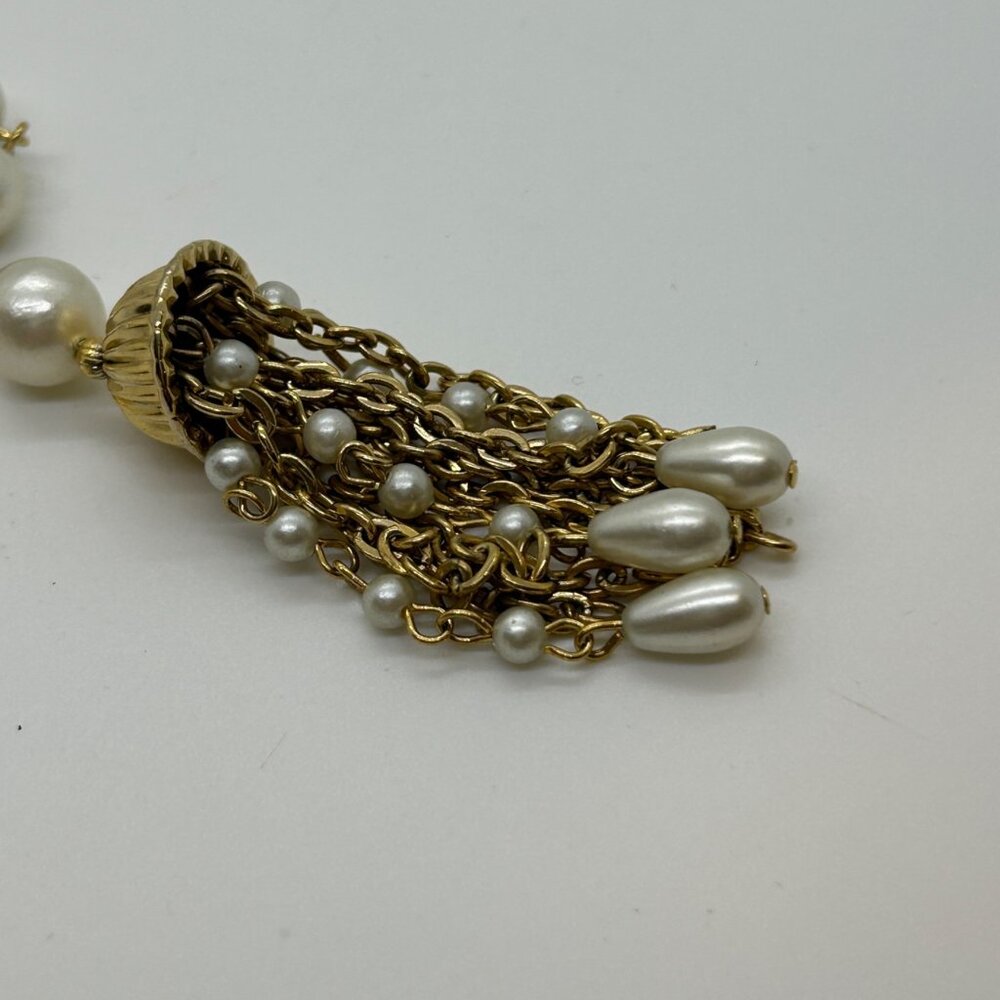 Vintage Faux Pearl Necklace Triple Strand Gold-Tone Chain Tassel Pendant 1970s - Picture 8 of 13